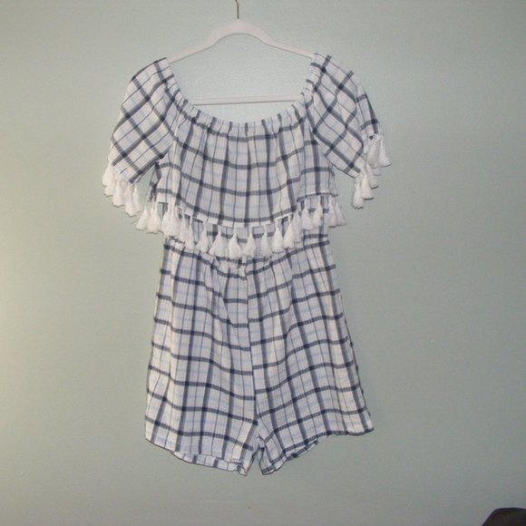 Romper - Picture 2 of 7